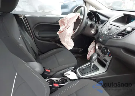 2014 Ford Fiesta Se z USA, uszkodzony, nr VIN 3FADP4BJ2EM239439